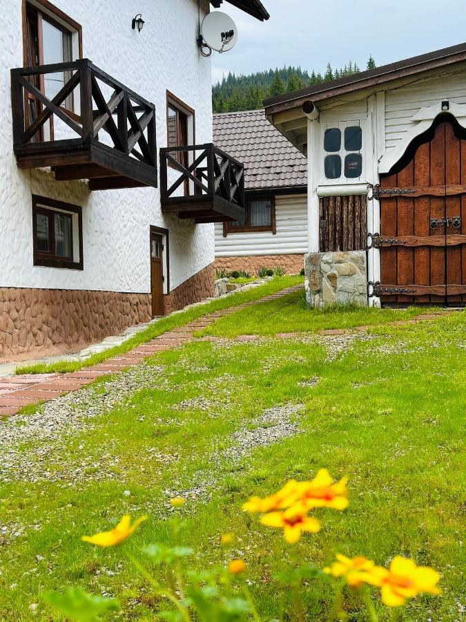 Guest House Lileya Bukoveľ Exteriér fotografie