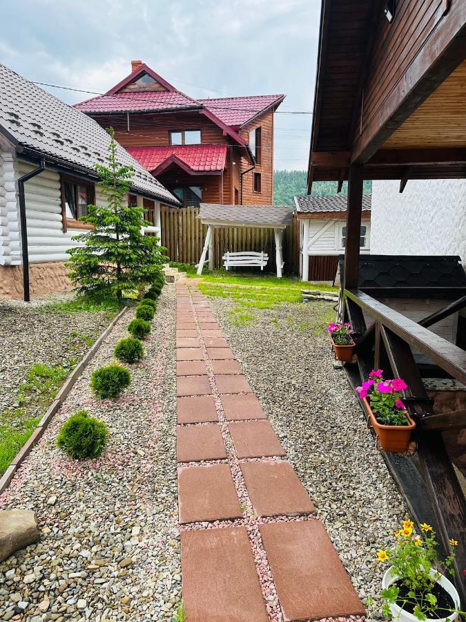 Guest House Lileya Bukoveľ Exteriér fotografie