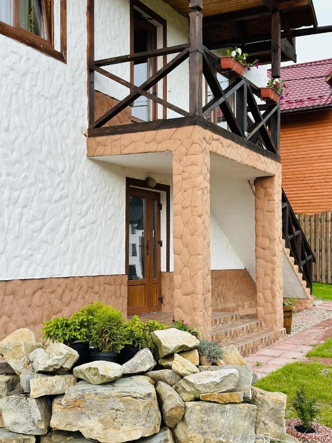 Guest House Lileya Bukoveľ Exteriér fotografie