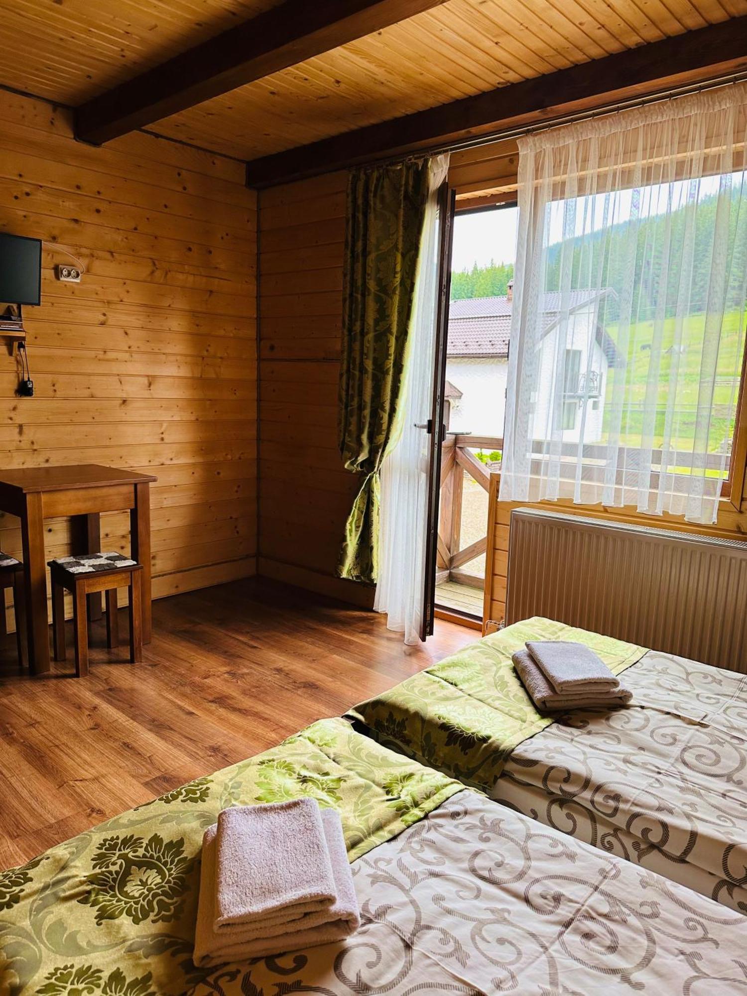 Guest House Lileya Bukoveľ Exteriér fotografie