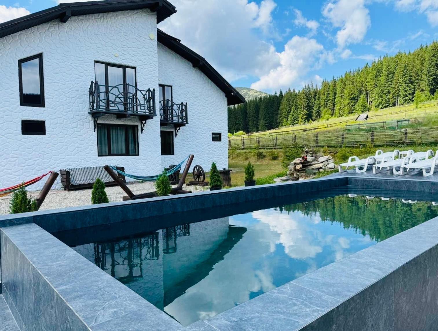 Guest House Lileya Bukoveľ Exteriér fotografie
