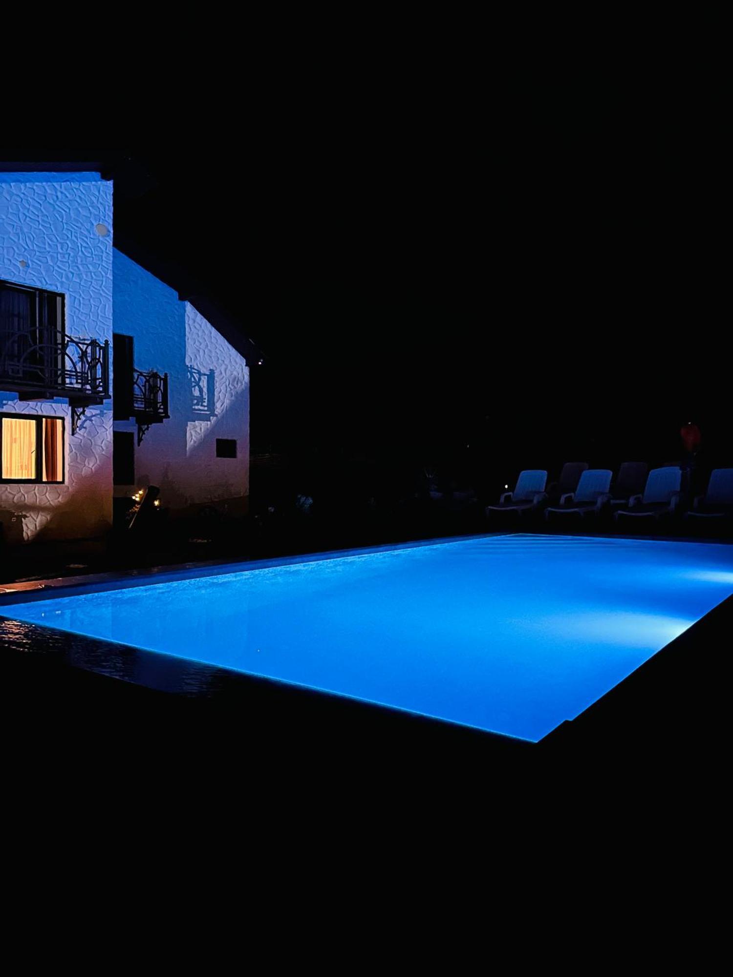 Guest House Lileya Bukoveľ Exteriér fotografie